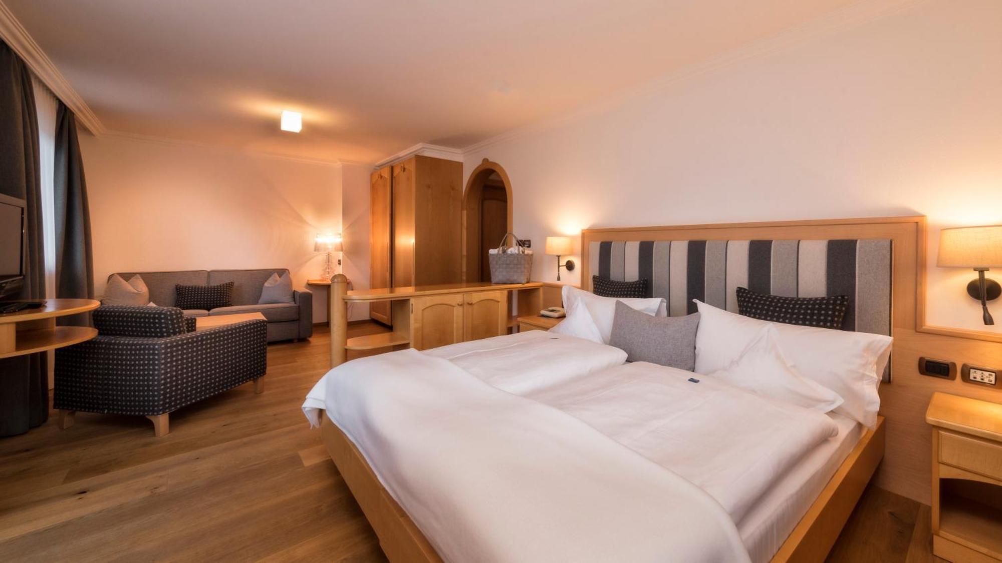 Hotel Genziana Ortisei Kültér fotó